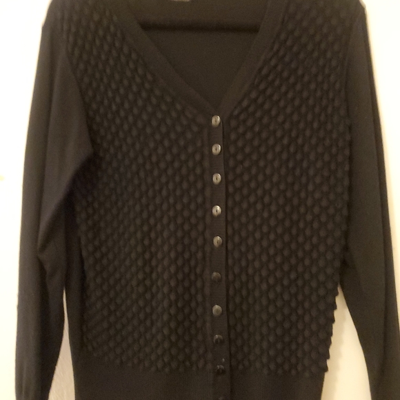 Sweater - Picture 3 of 3